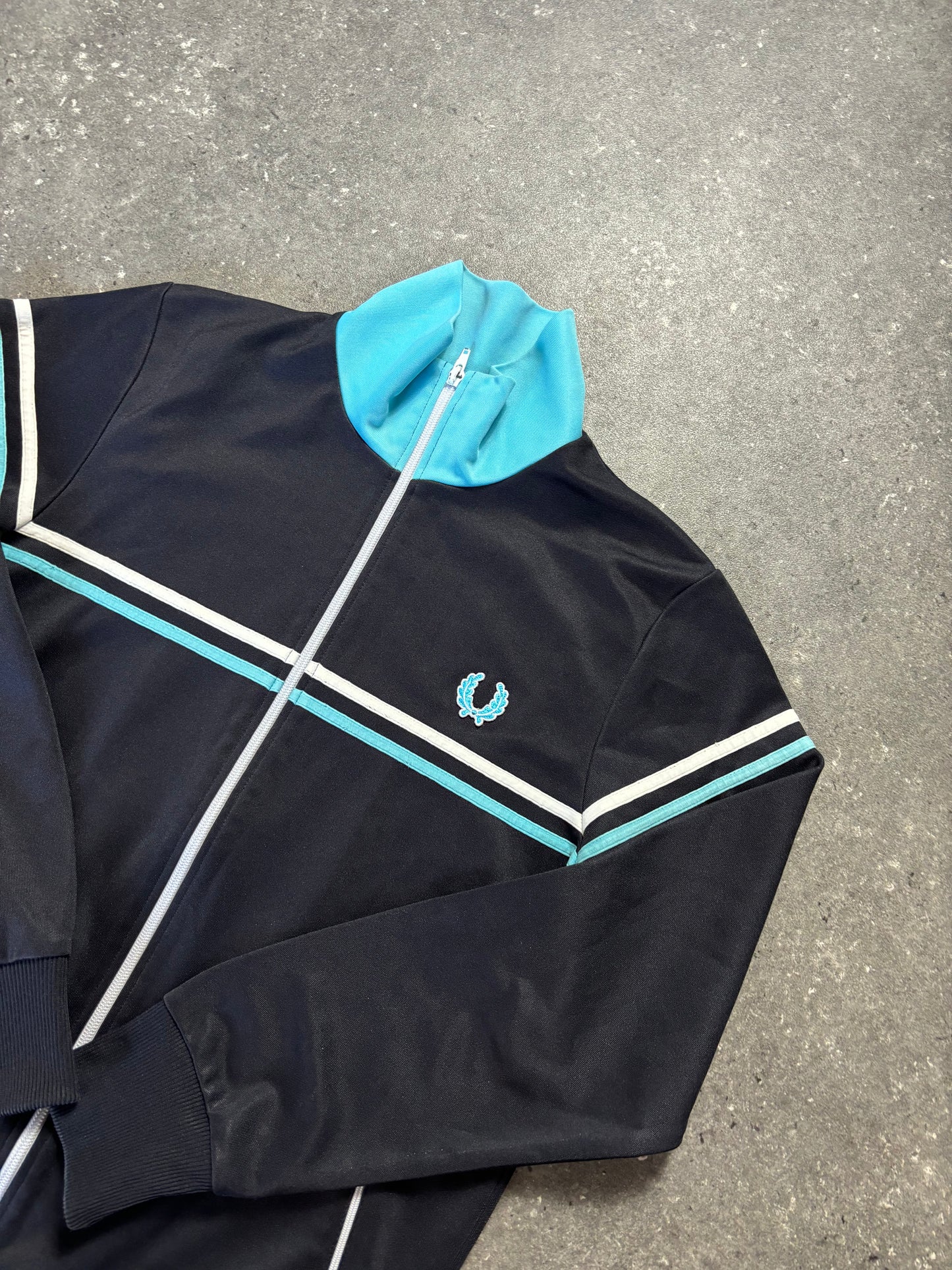 Fred Perry Jacke (M)