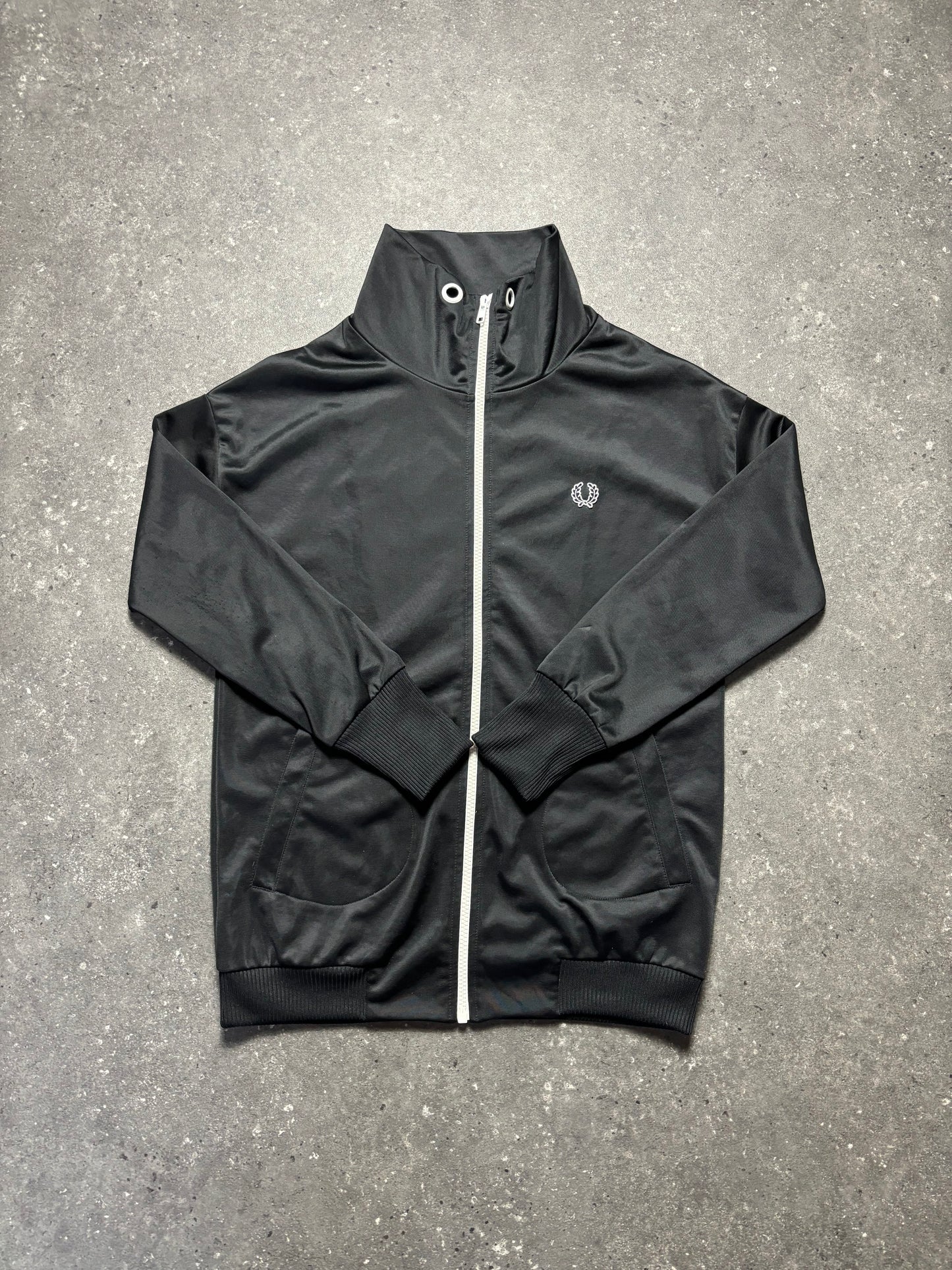 Fred Perry Jacke (XS)